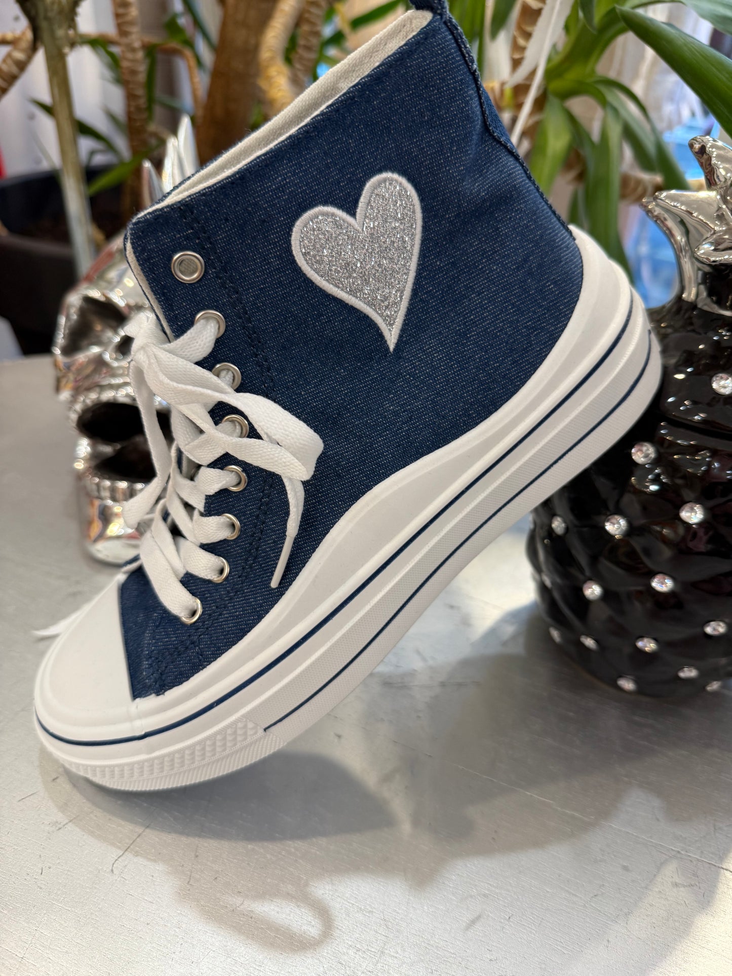Baskets navy cœur argent