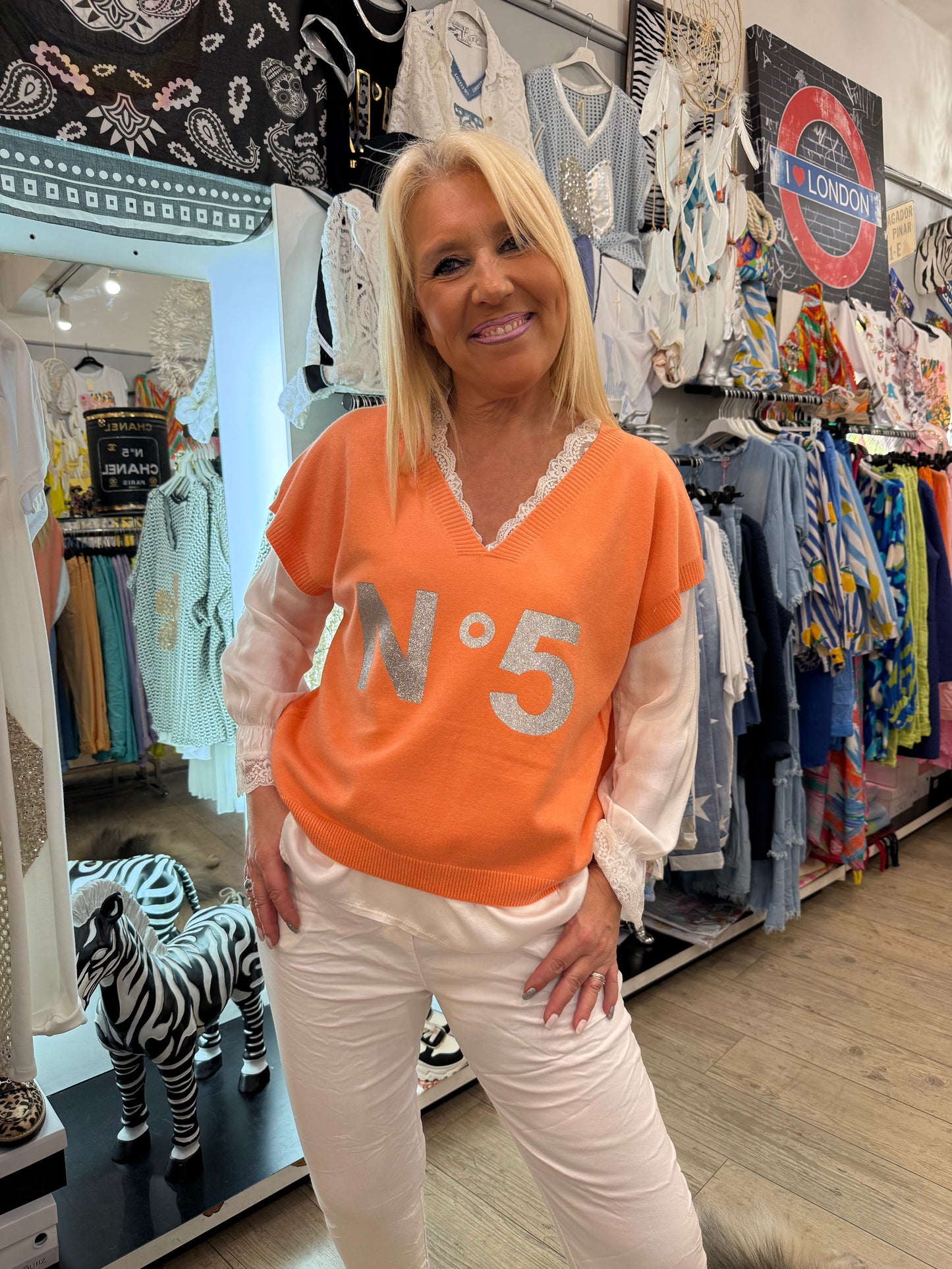 Pull numéro 5 corail
