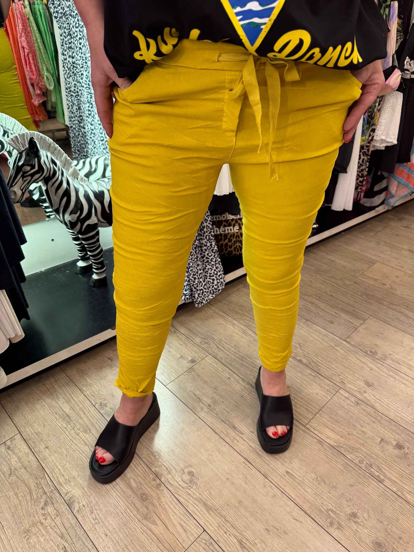 Pantalon magique safran