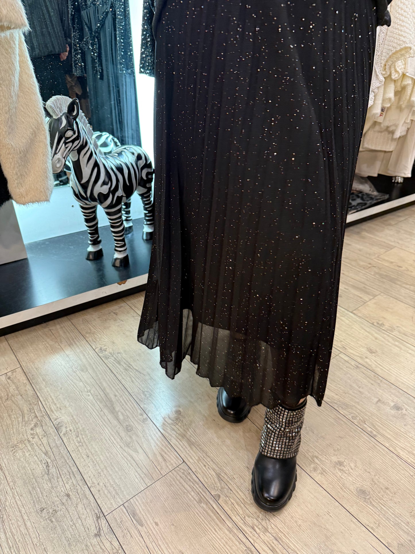 Jupe noir pailletée argent