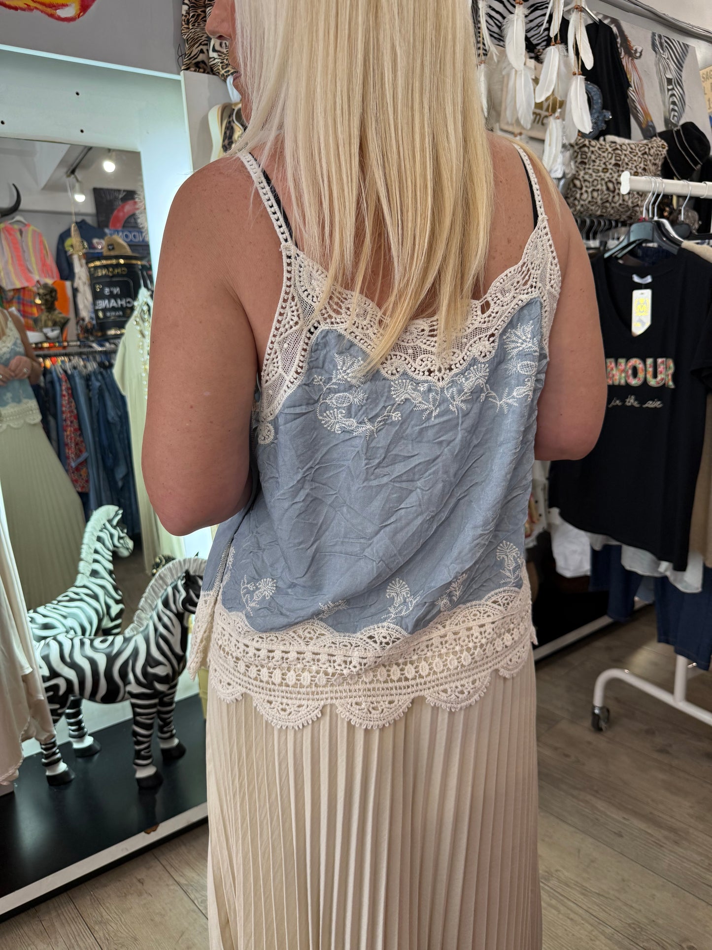 Jupe plissée beige
