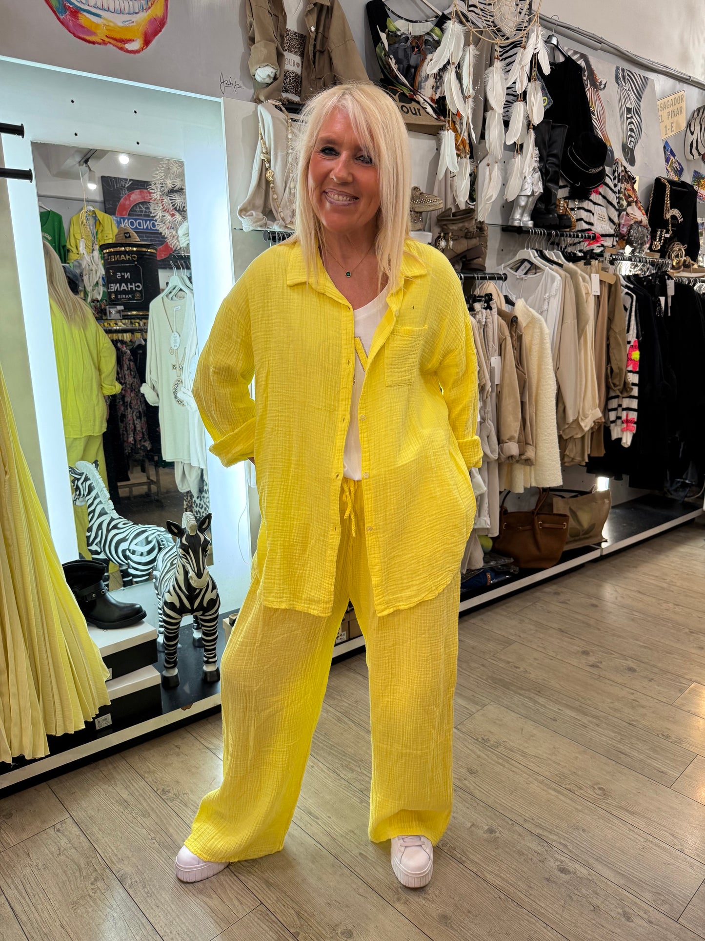 Pantalon gaz de coton jaune