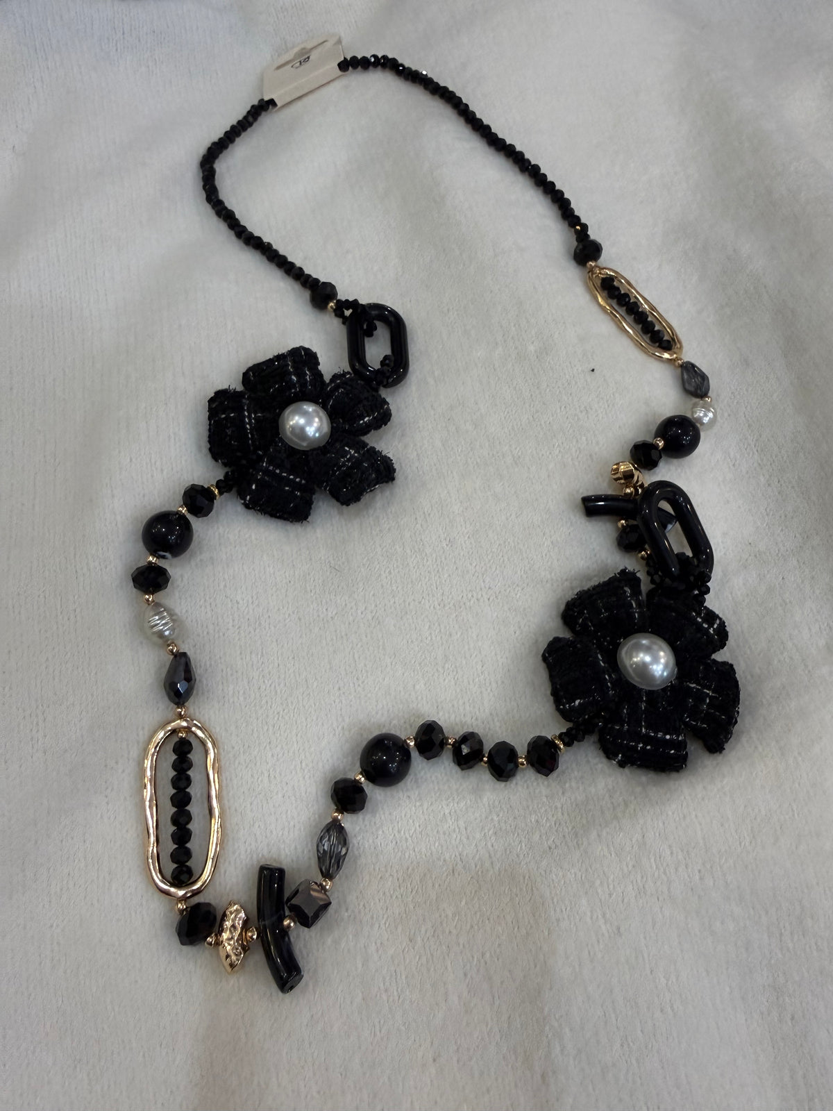 Sautoir fleur noir