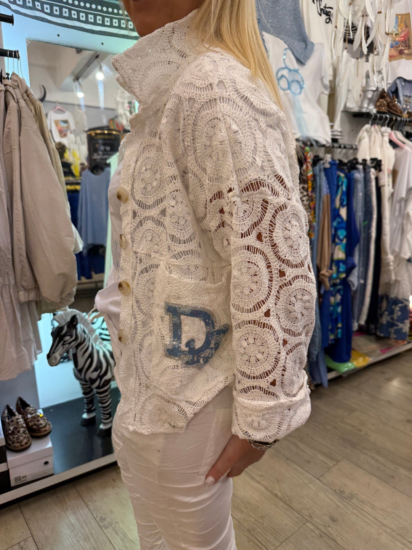 Veste brodée blanche