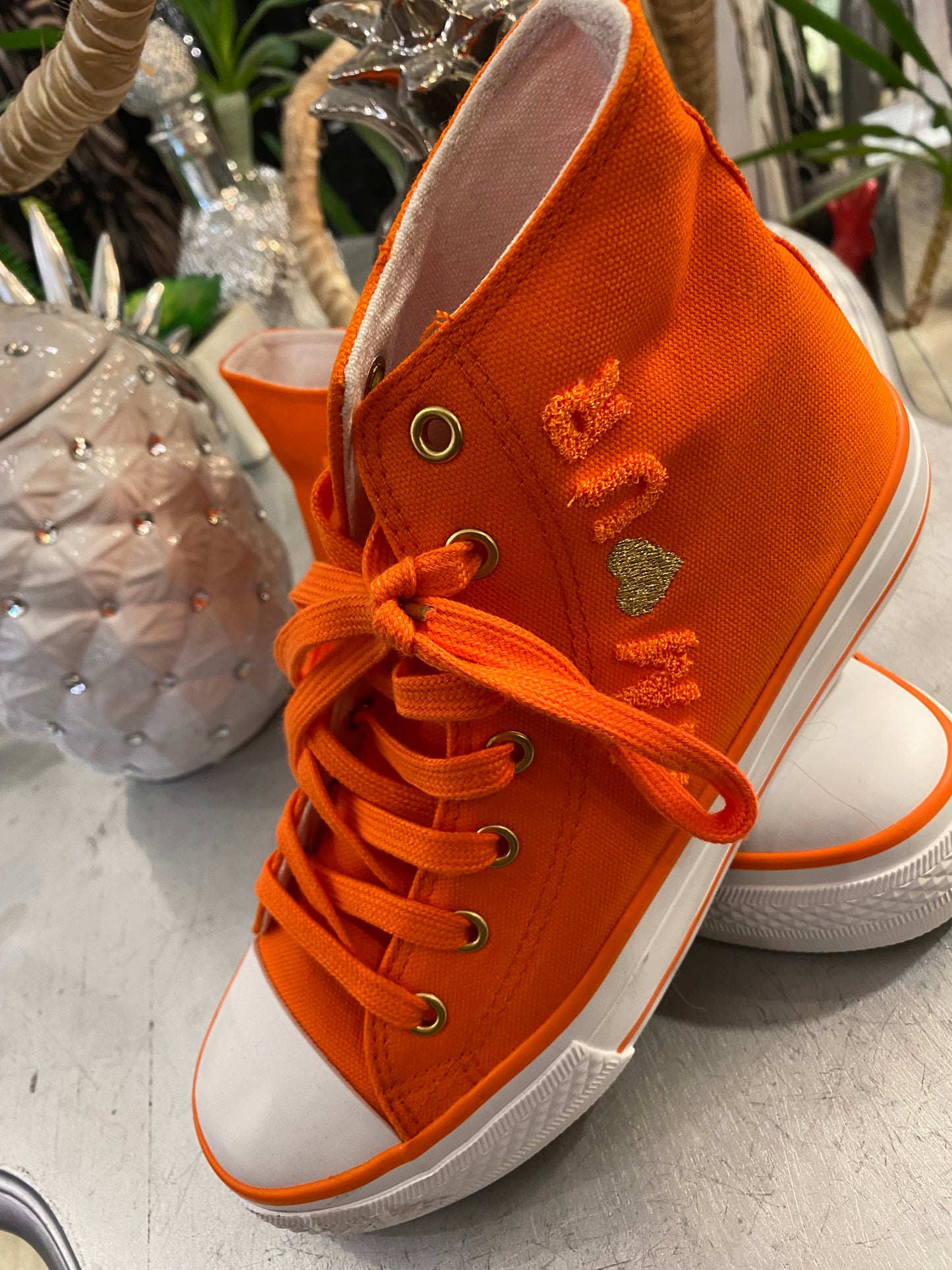 Baskets amour orange