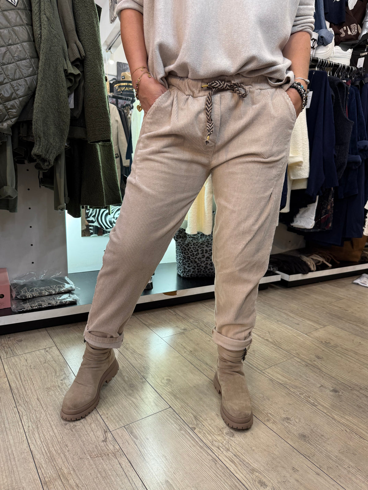 Pull new iconic beige