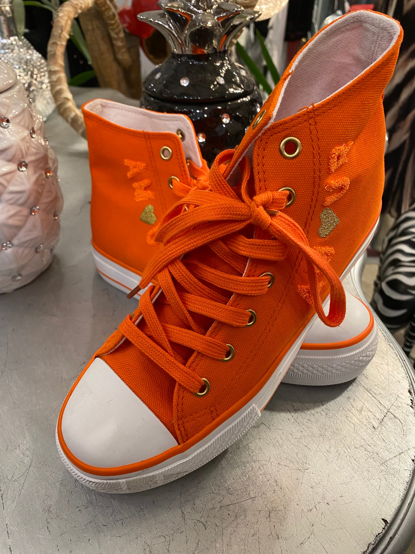 Baskets amour orange