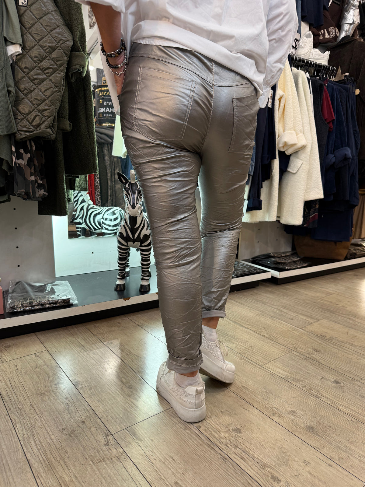 Pantalon simili ceinture argent