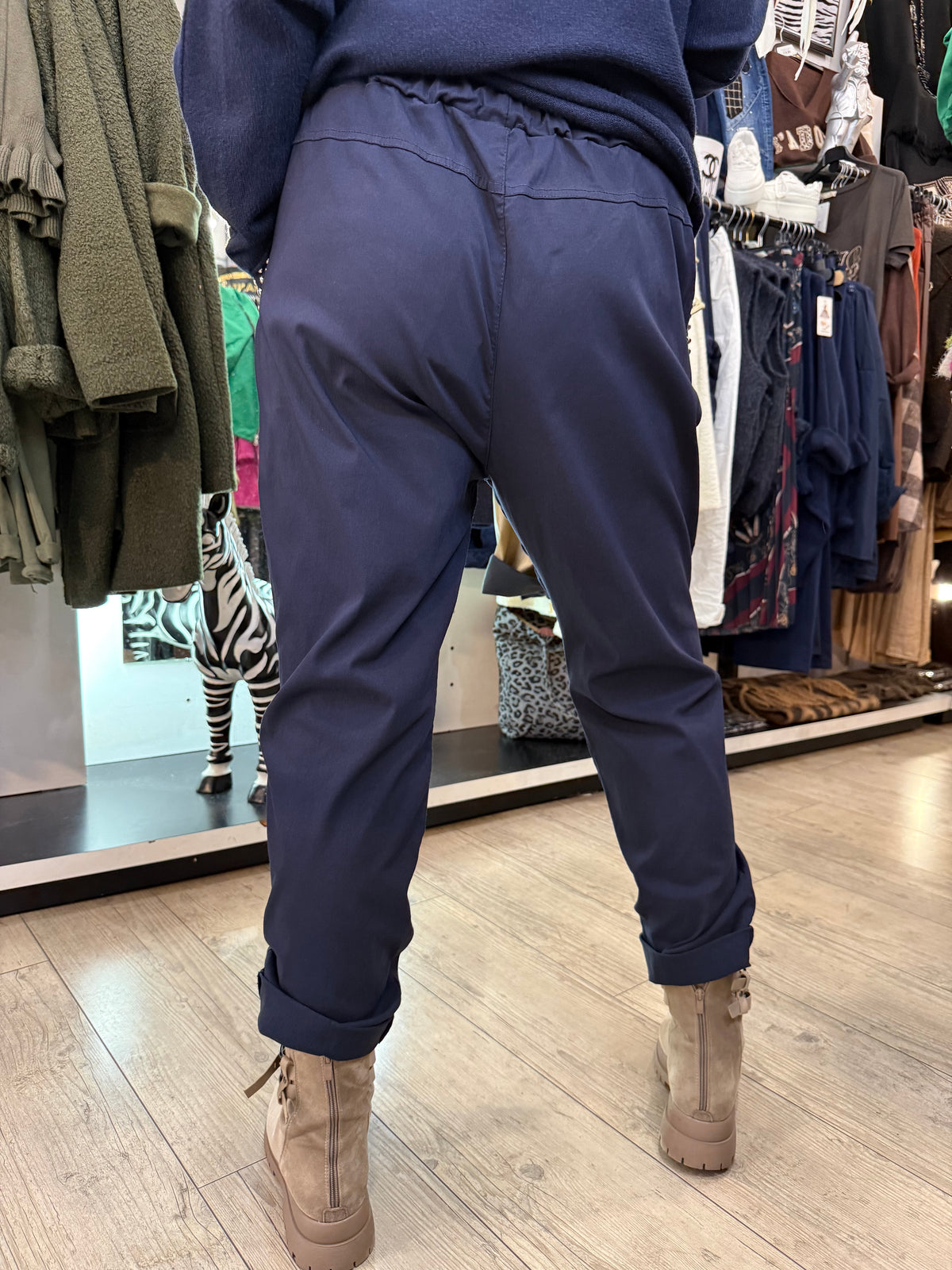 Pantalon gde taille marine clous