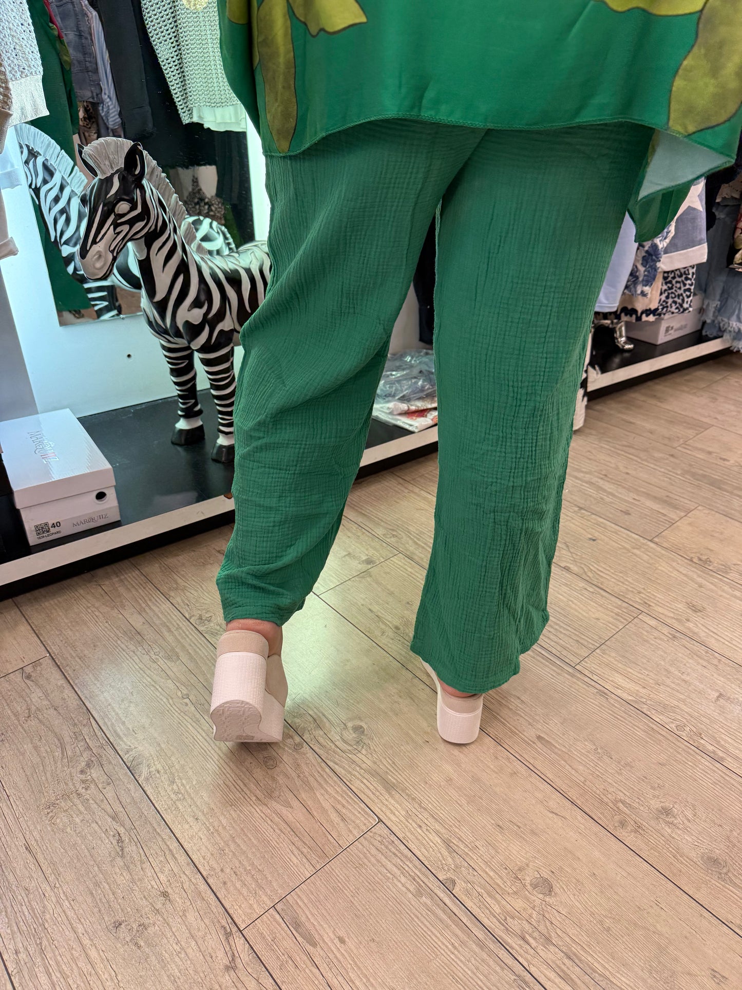 Pantalon gaz de coton vert