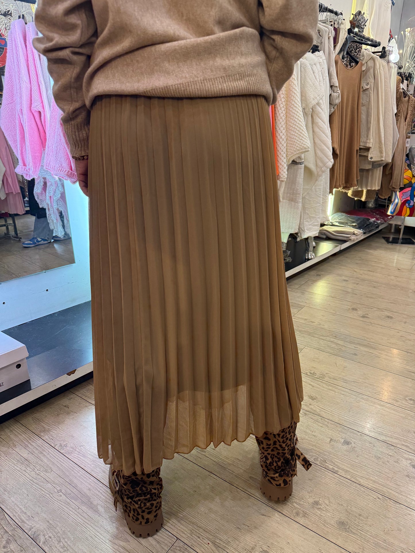Jupe plissée camel