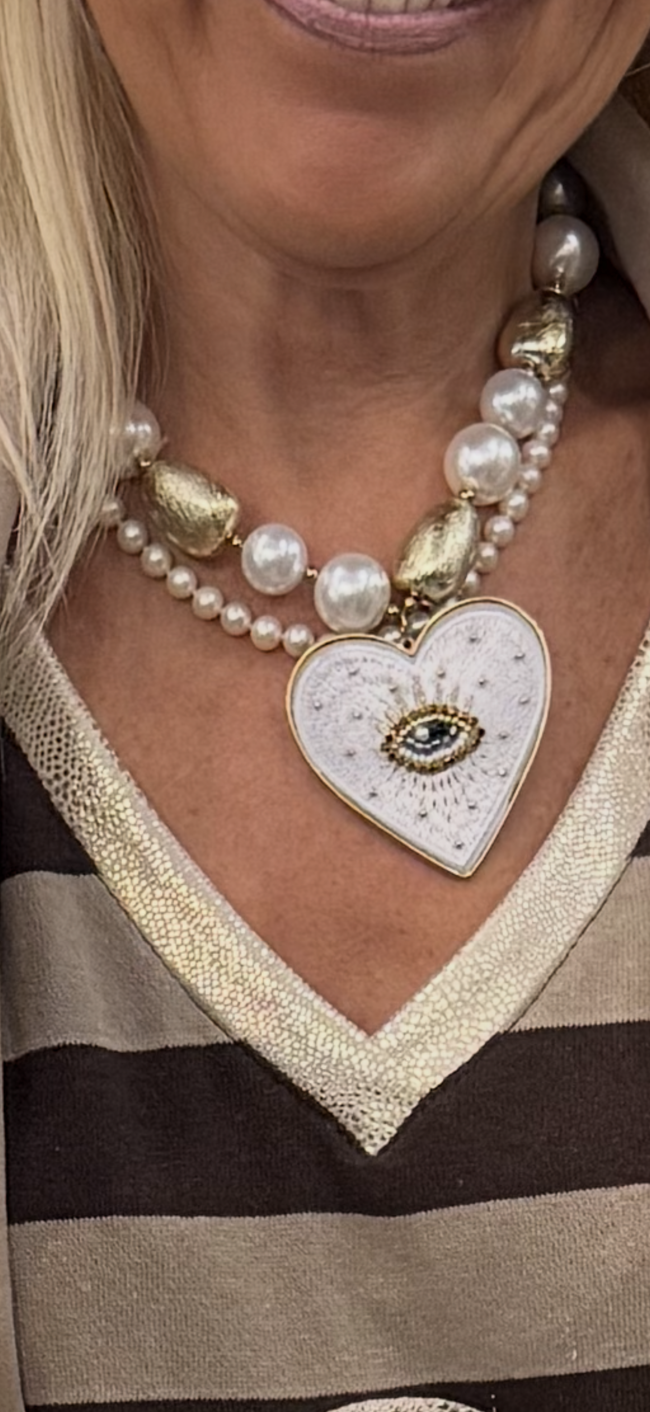 Sautoir cœur eyes blanc