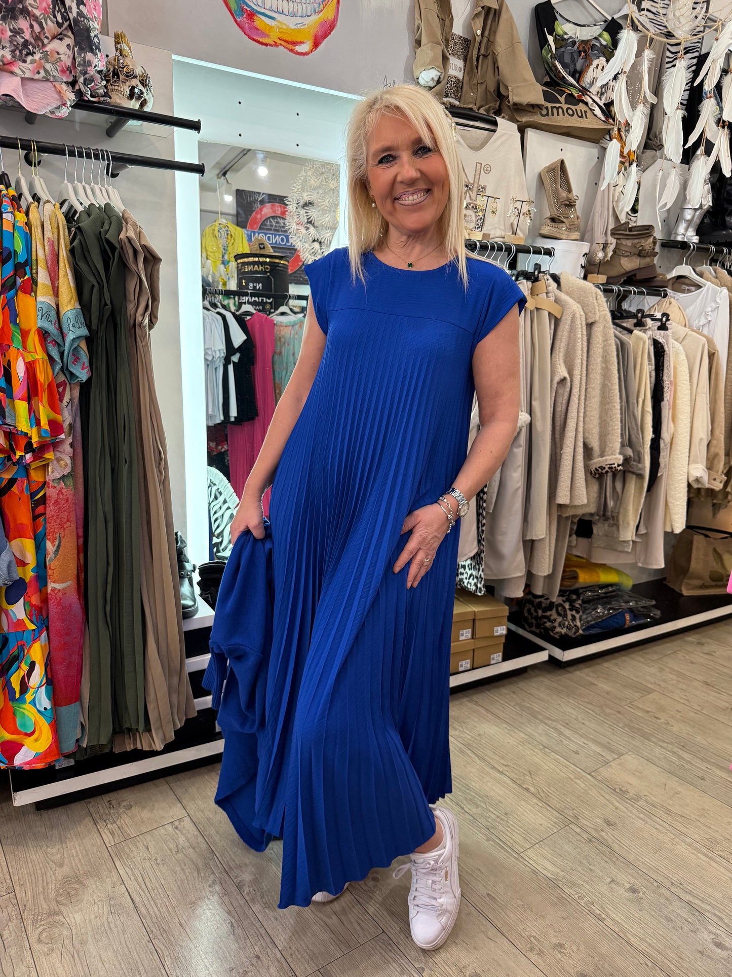 Robe plissée longue bleu elec réassort bientôt