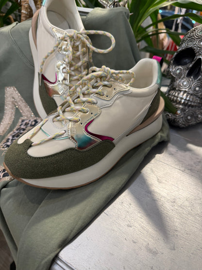 Baskets kaki