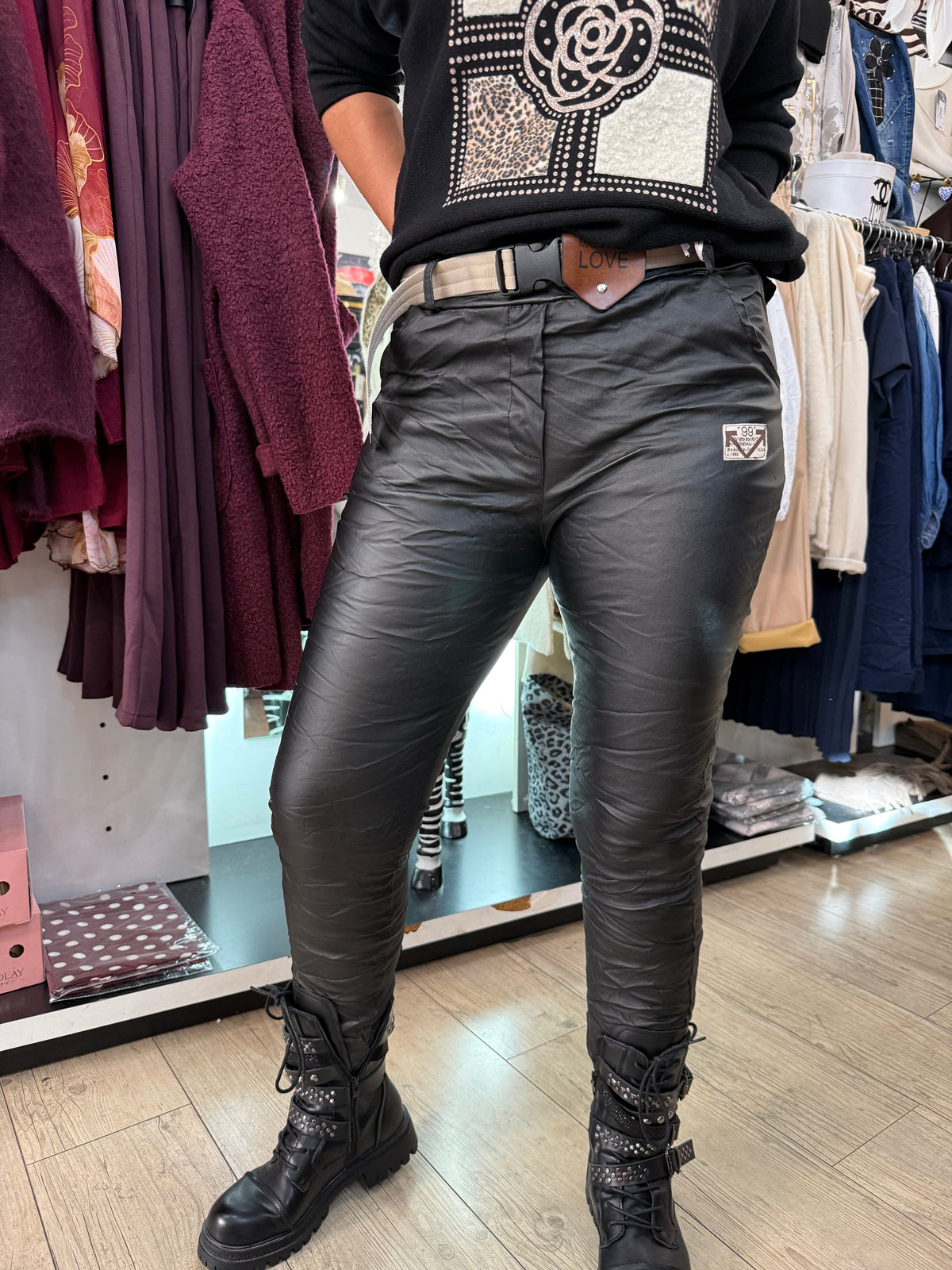 Pantalon simili ceinture noir
