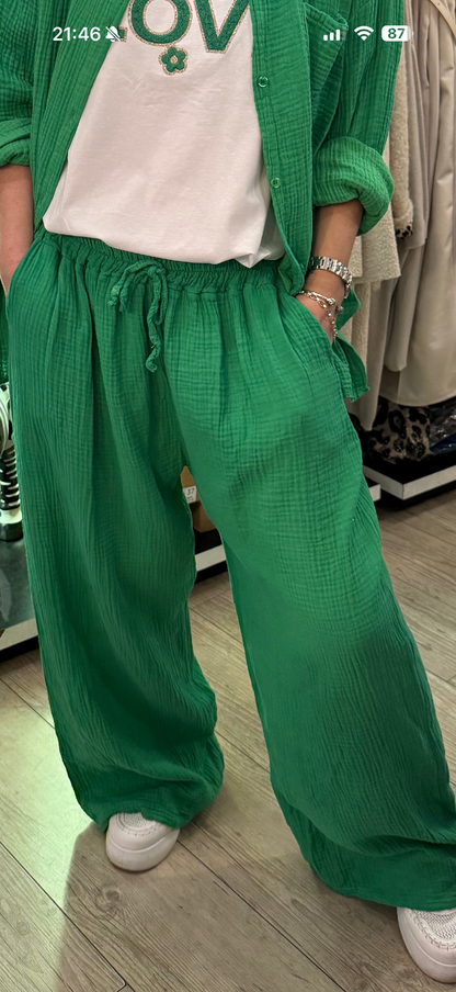 Pantalon gaz de coton vert