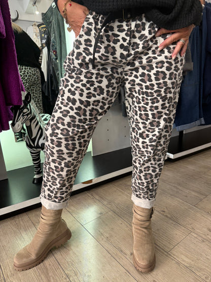 Pantalon léopard Tanzanie
