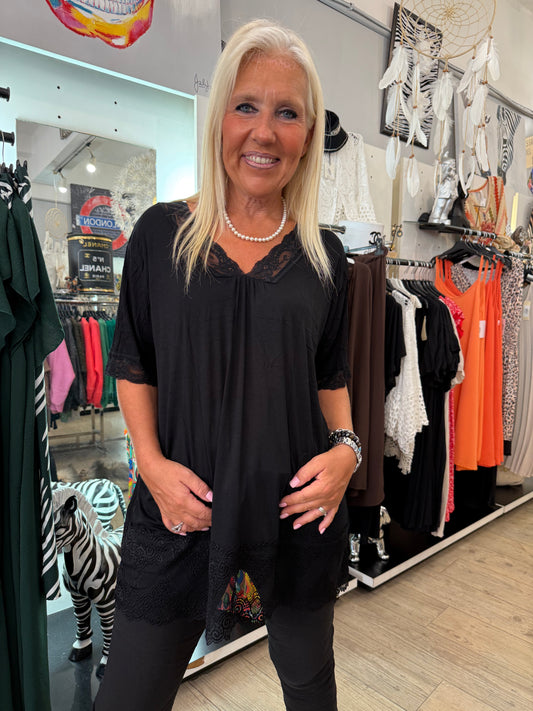 Top dentelle enzo noir gde taille