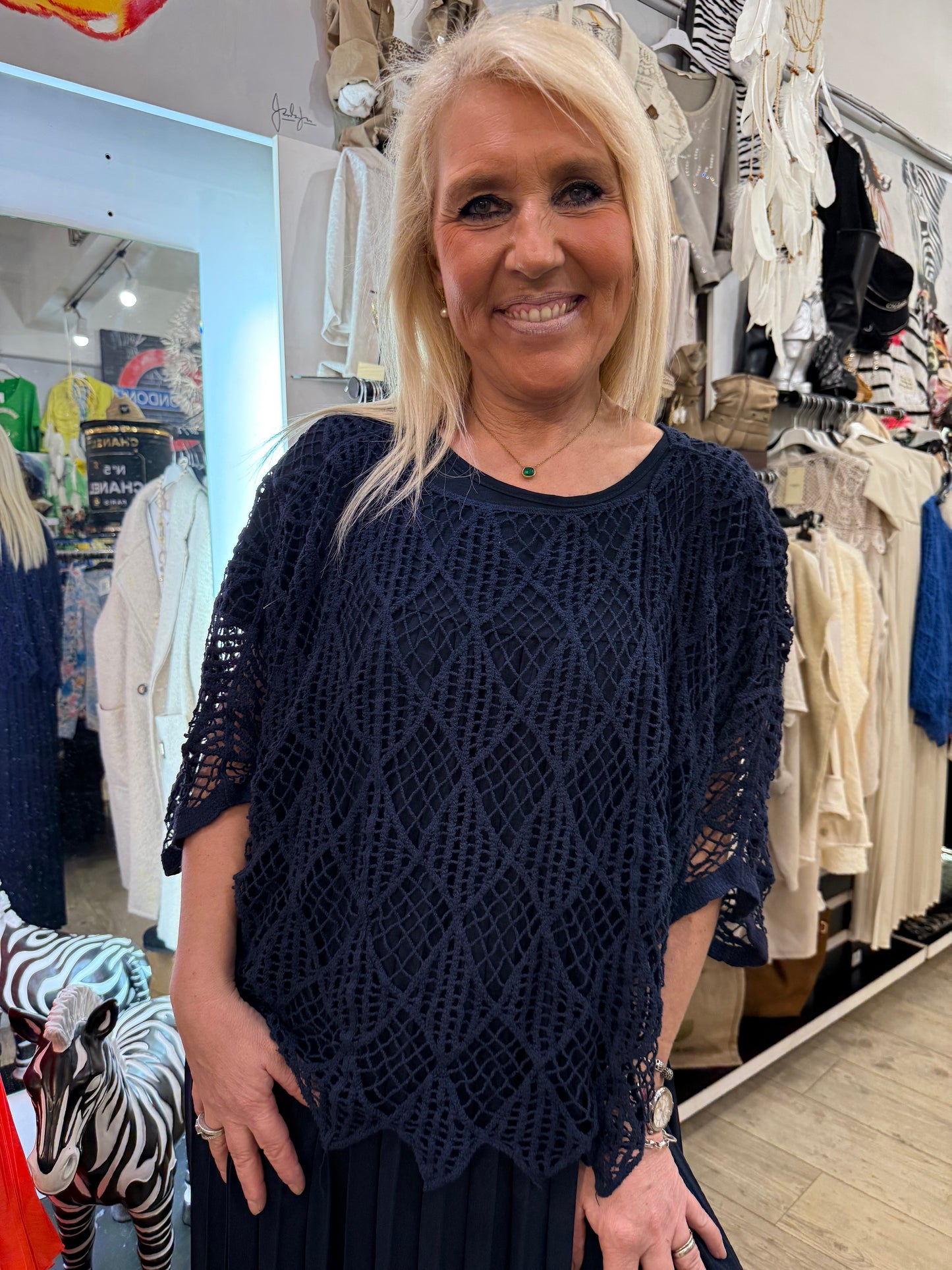 Pull macramé marine