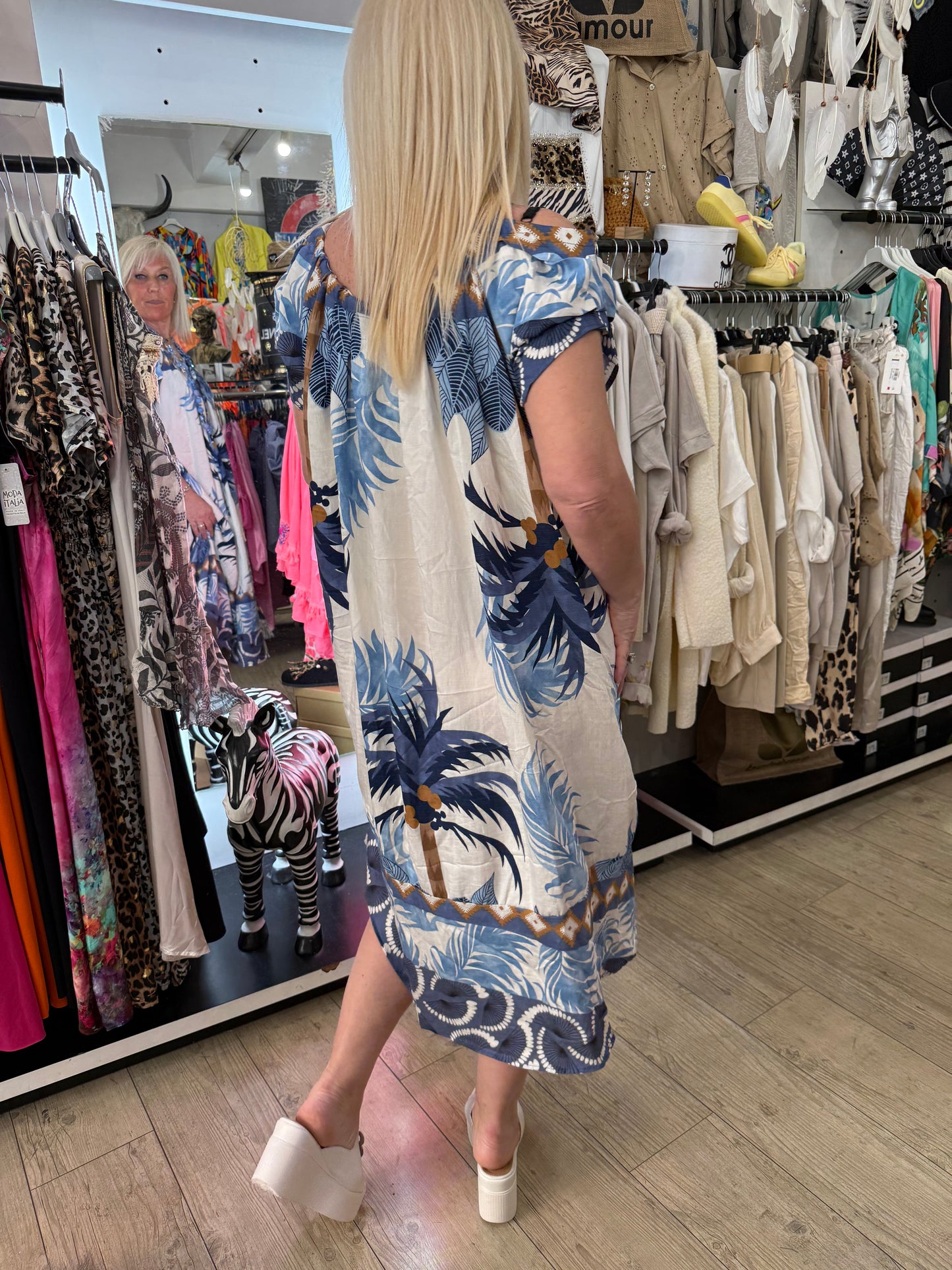 Robe baléares bleue