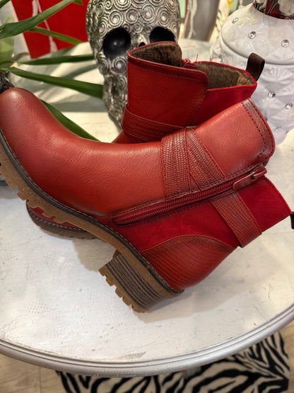Boots rouge