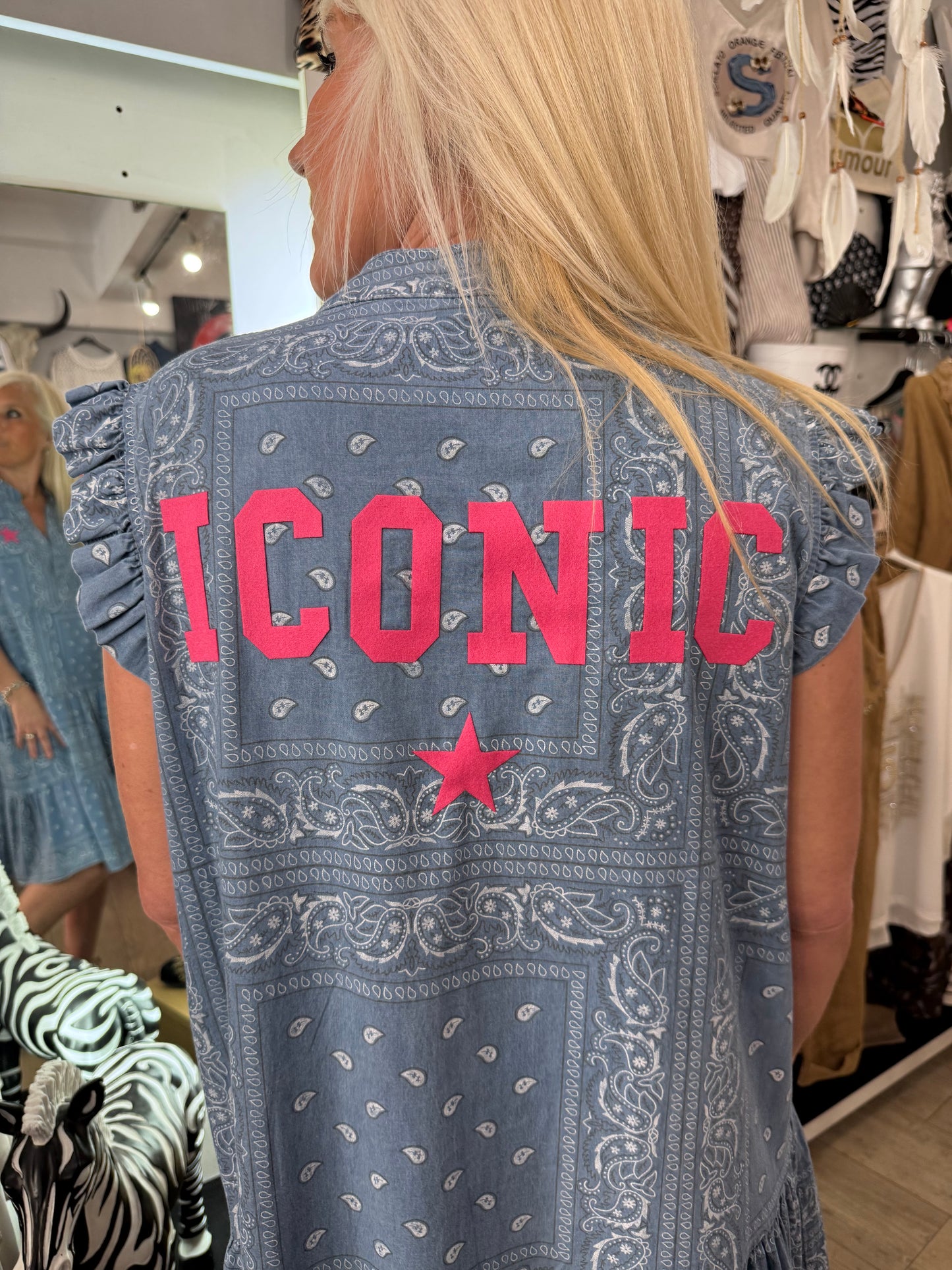 Robe iconic