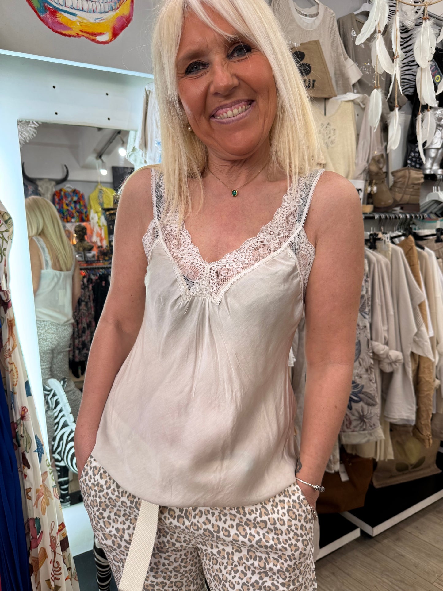 Top dentelle beige