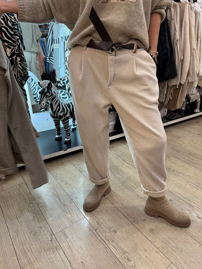 Pantalon écru velours gde taille