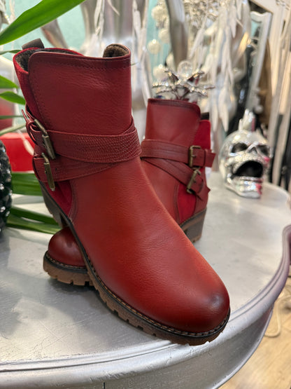 Boots rouge