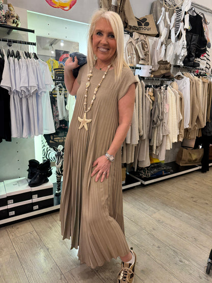 Robe plissée longue camel