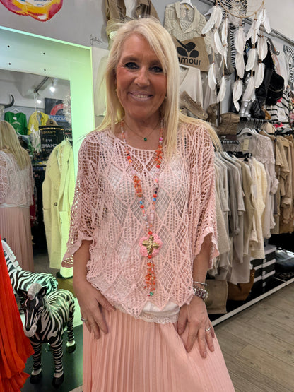 Pull macramé rose