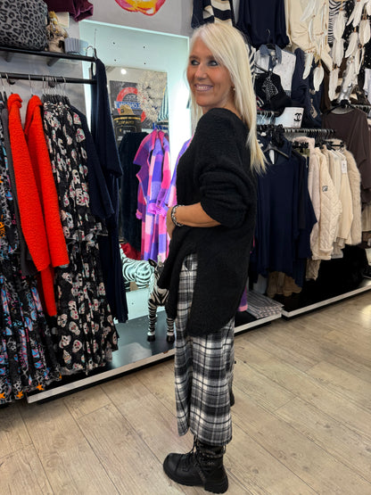 Pull asymétrique noir