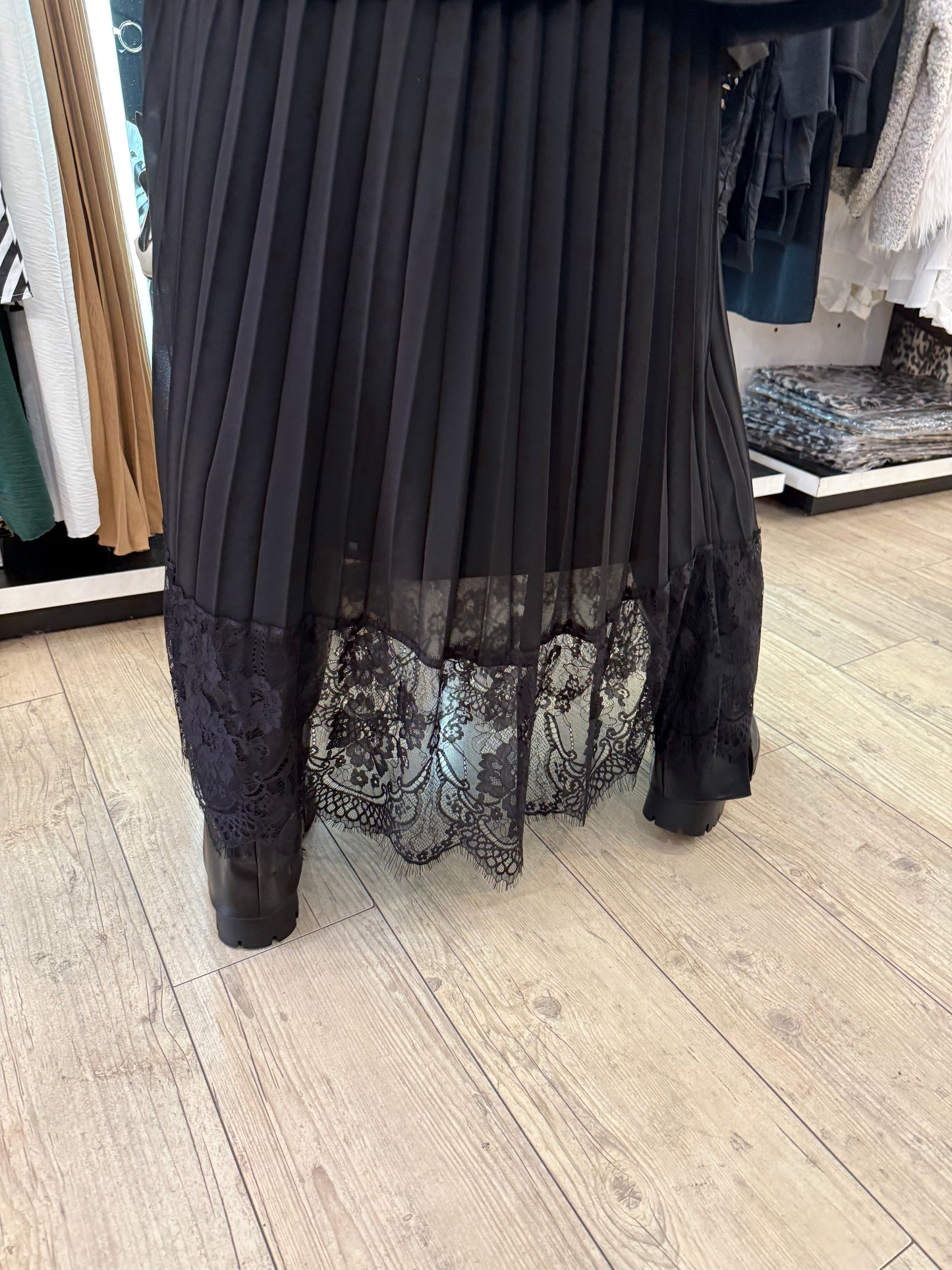 Jupe noire dentelle gde taille