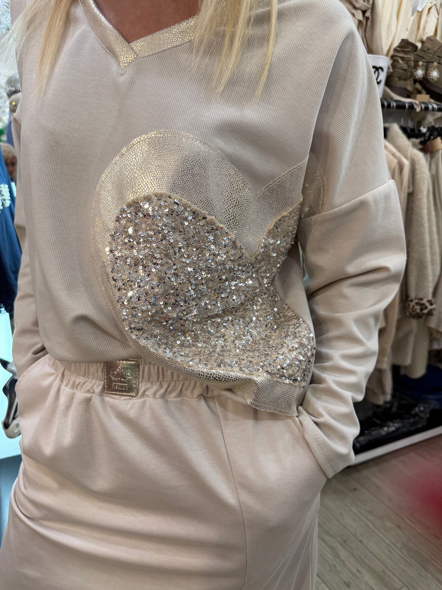 Pull cœur sequins beige