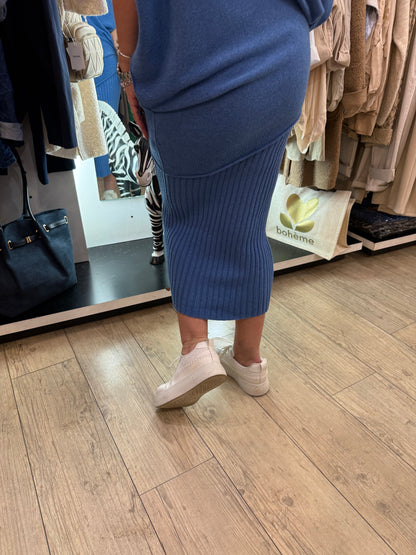 Jupe crayon bleu azur