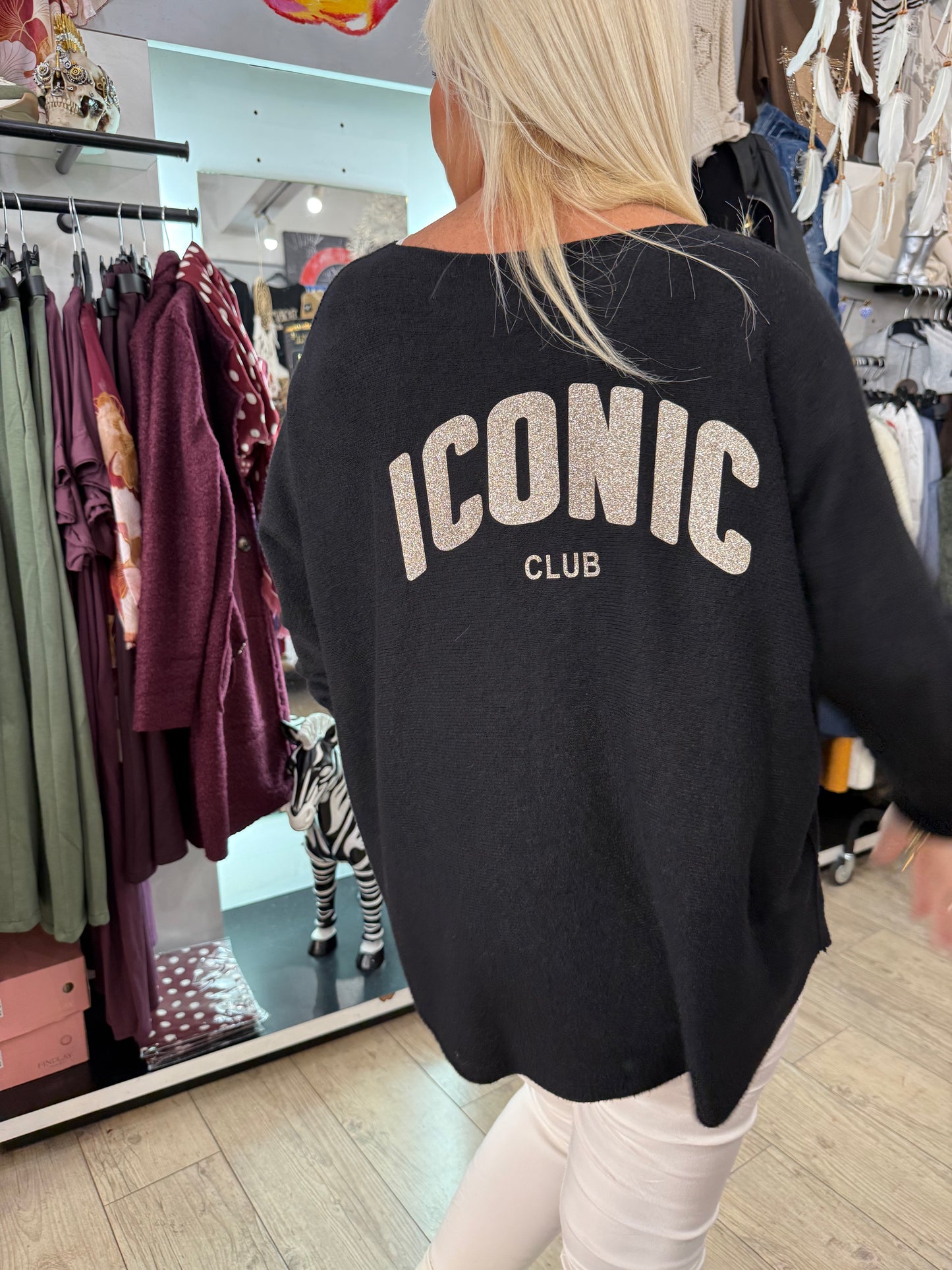 Pull iconic noir