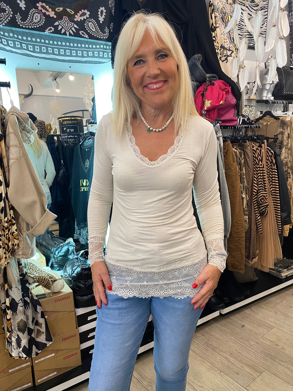 Top dentelle beige