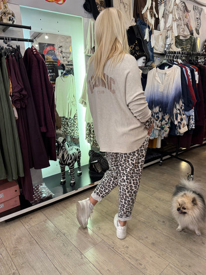 Pull iconic beige