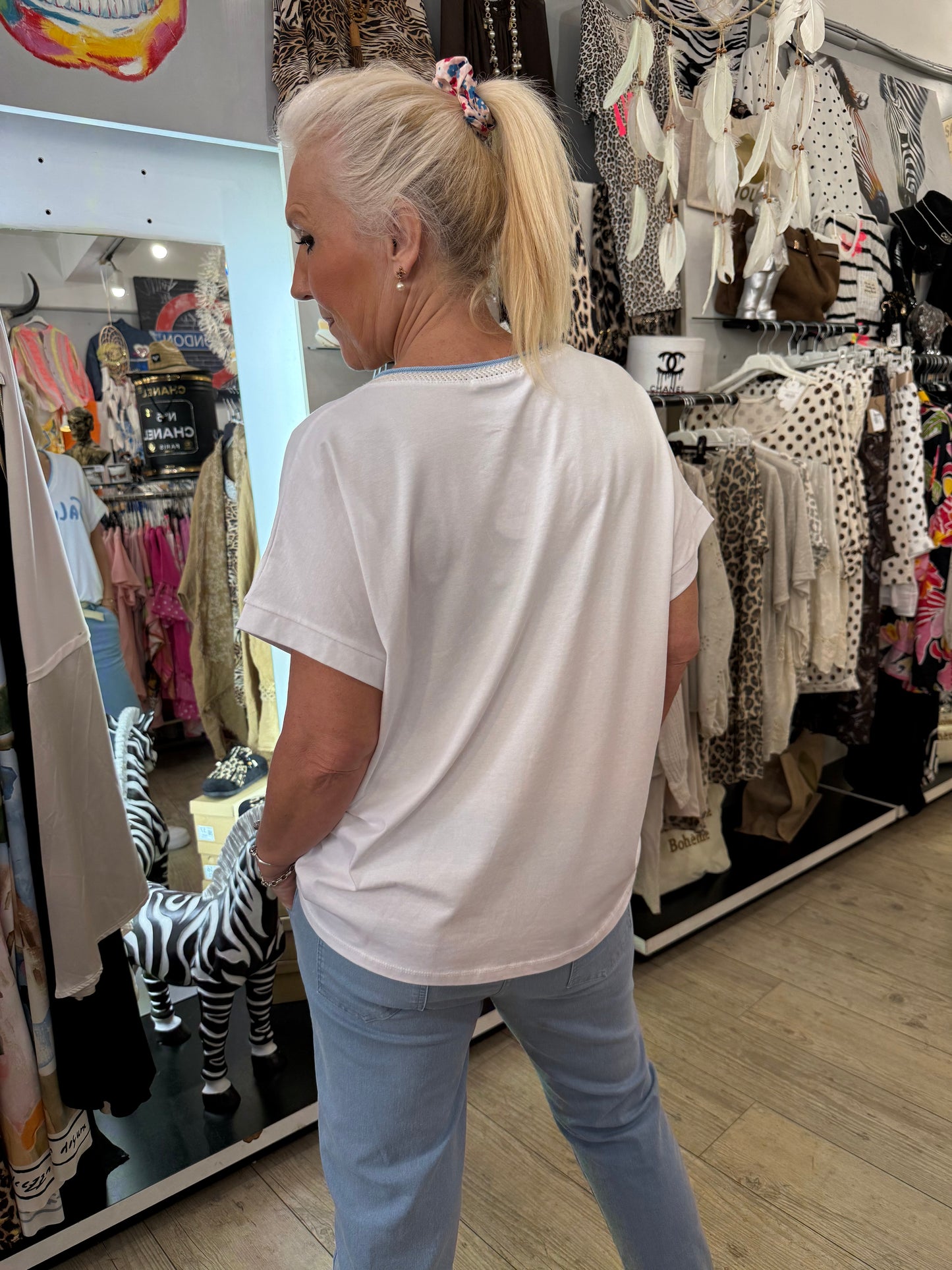 T shirt salut