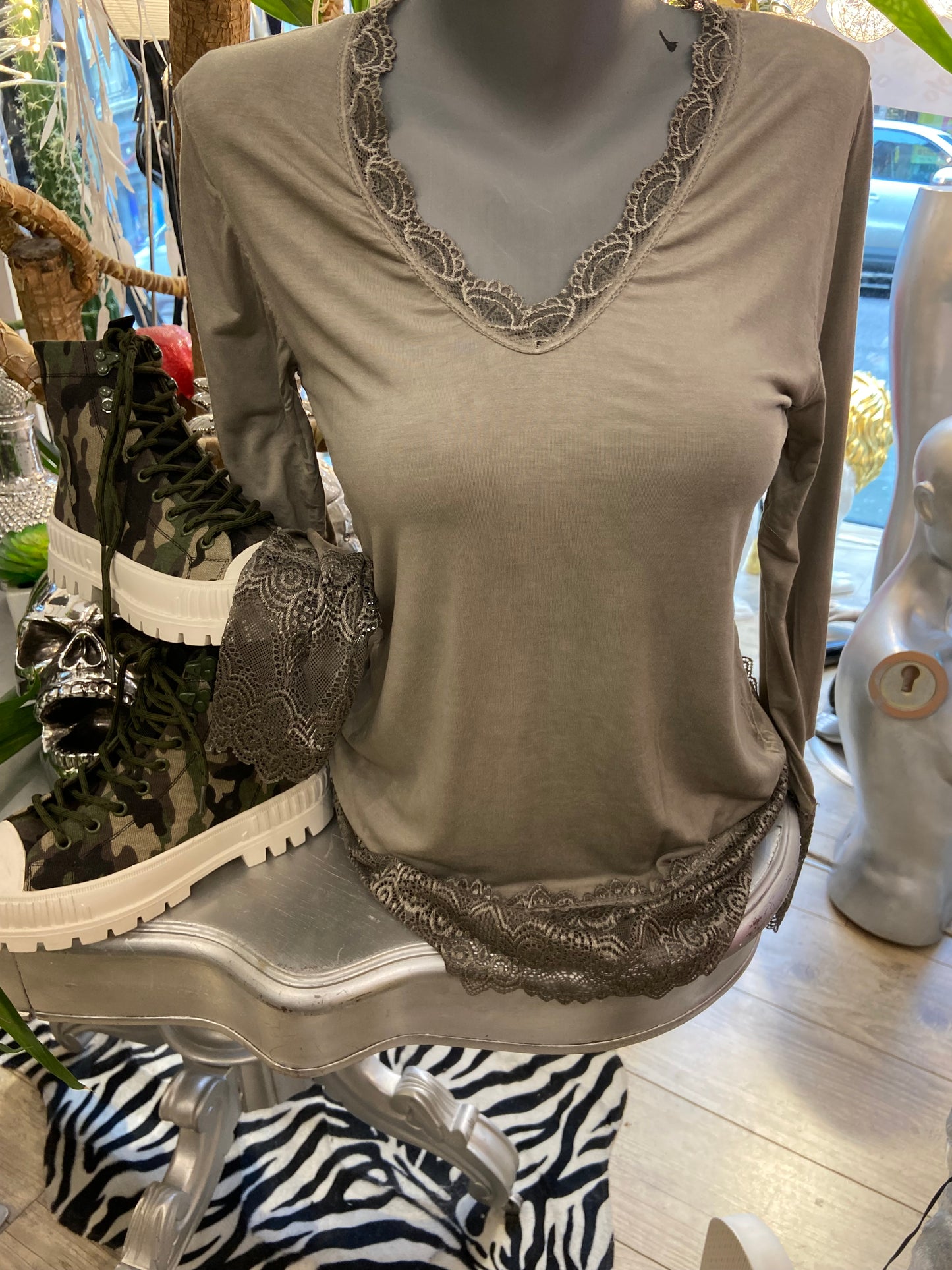 Top dentelle beige foncé
