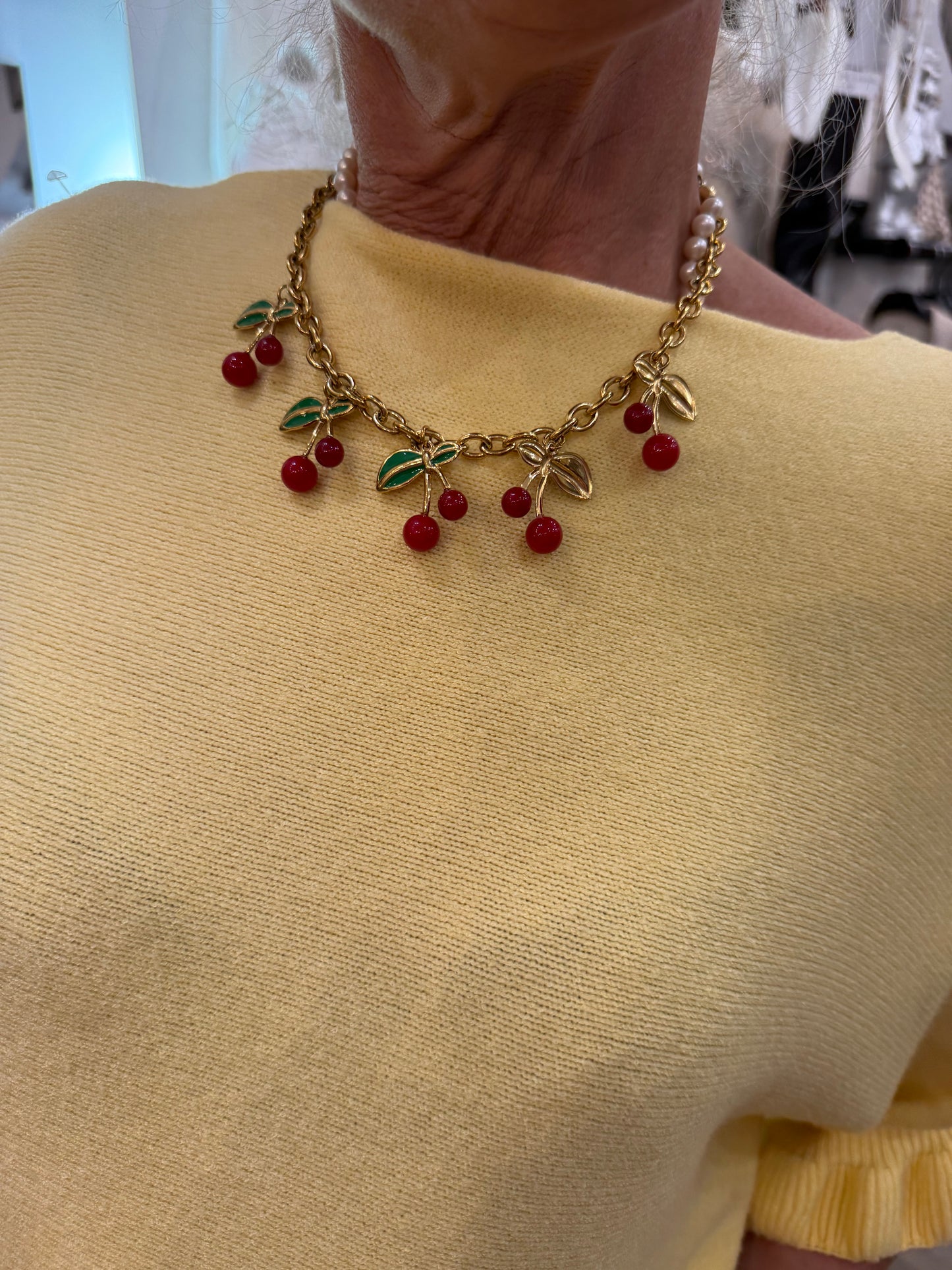 Sautoir cerise