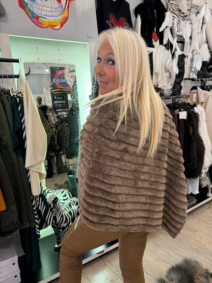 Poncho fourrure camel