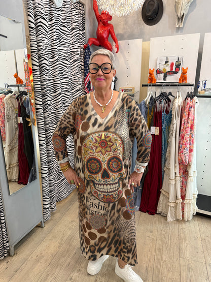 Robe skull