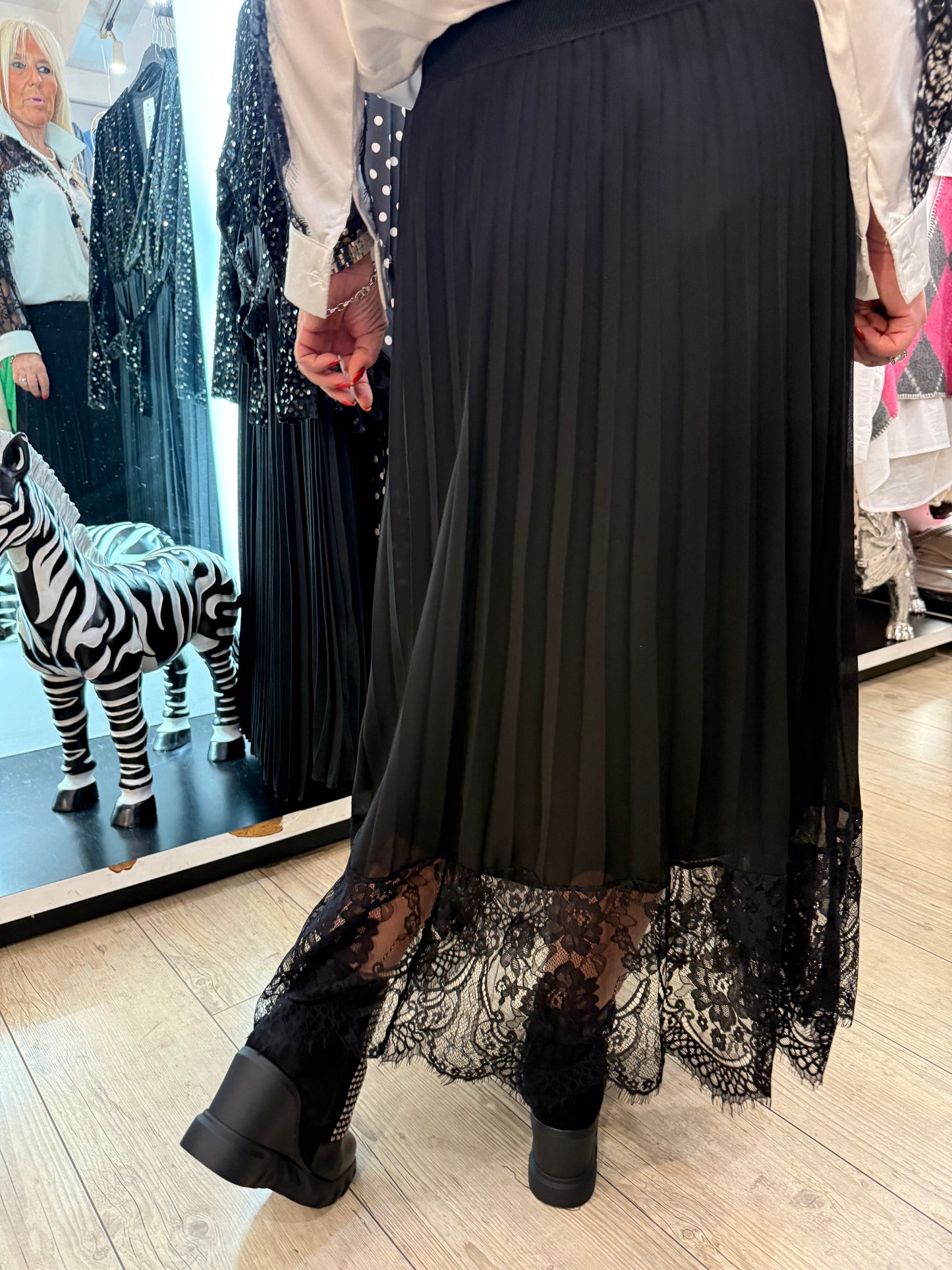 Jupe noire dentelle Lucie