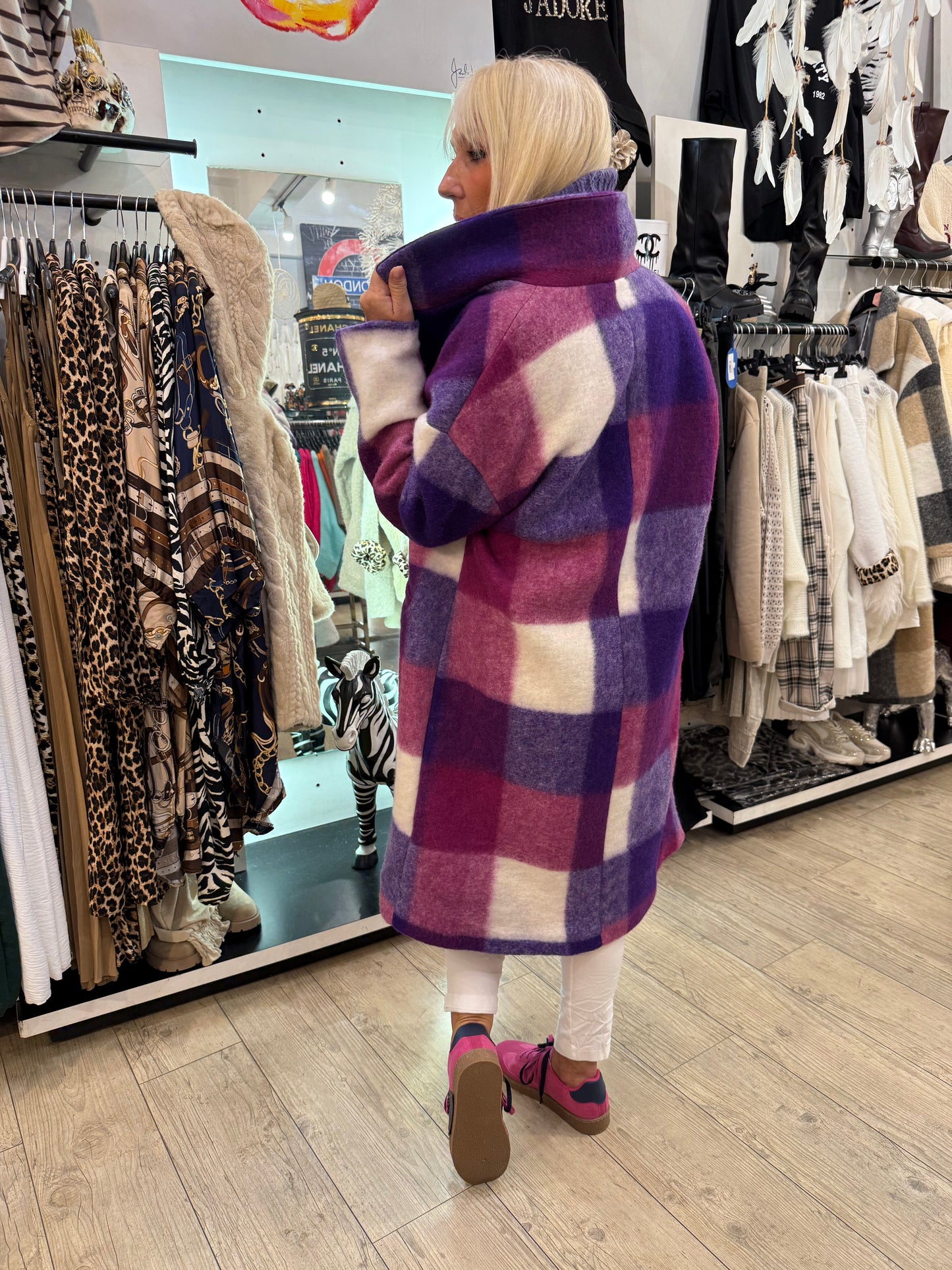 Manteau écossais violet réassort bientôt