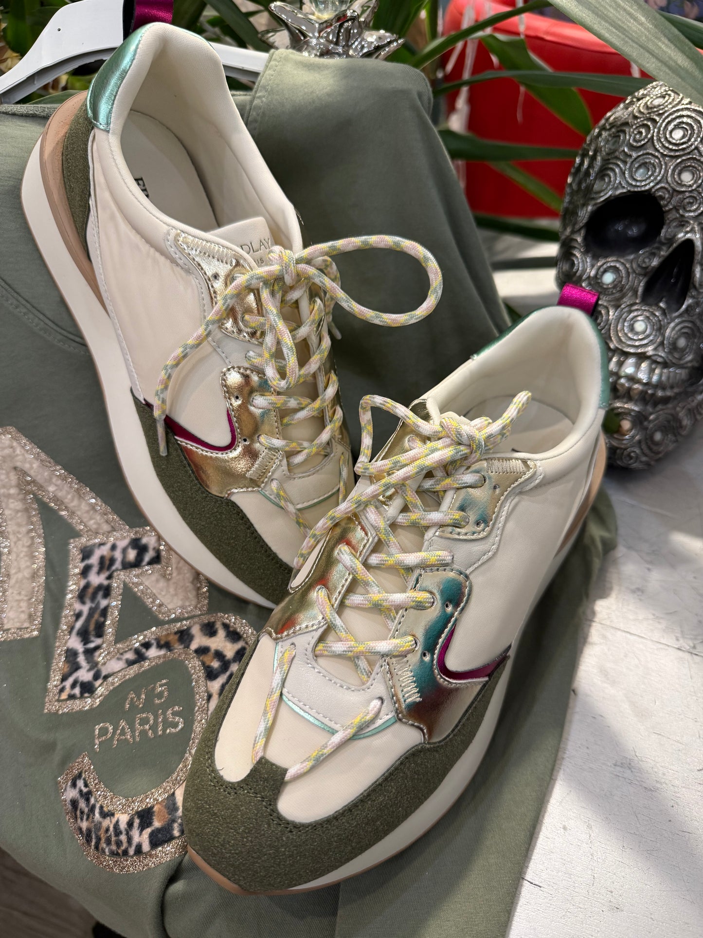 Baskets kaki