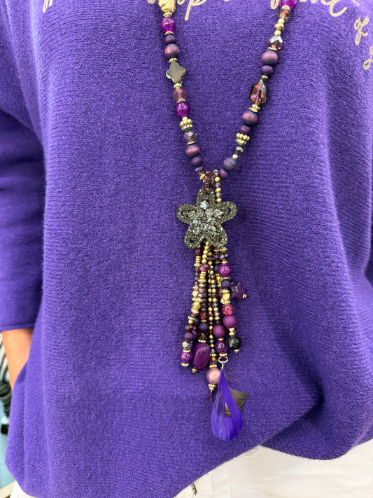 Sautoir plumes violet