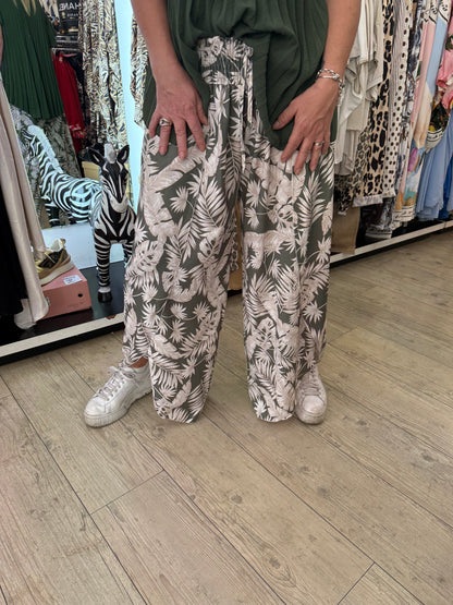 Pantalon porte feuille kaki