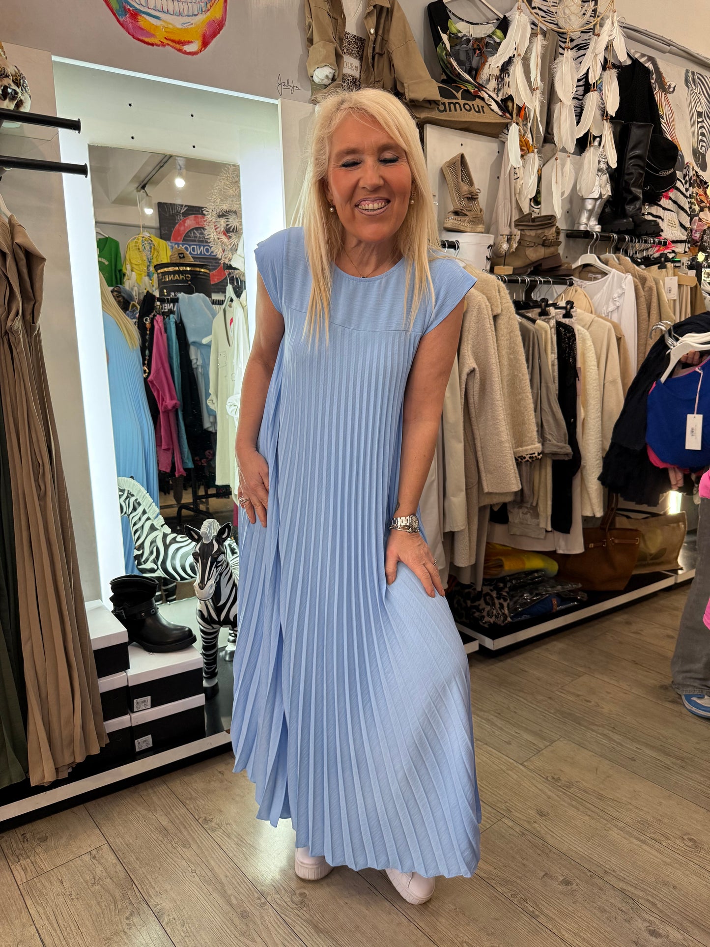 Robe plissée longue ciel