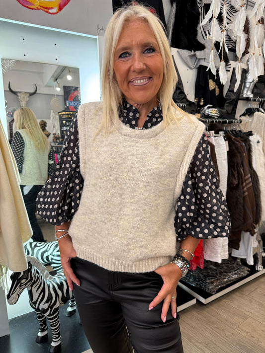 Pull noeud beige